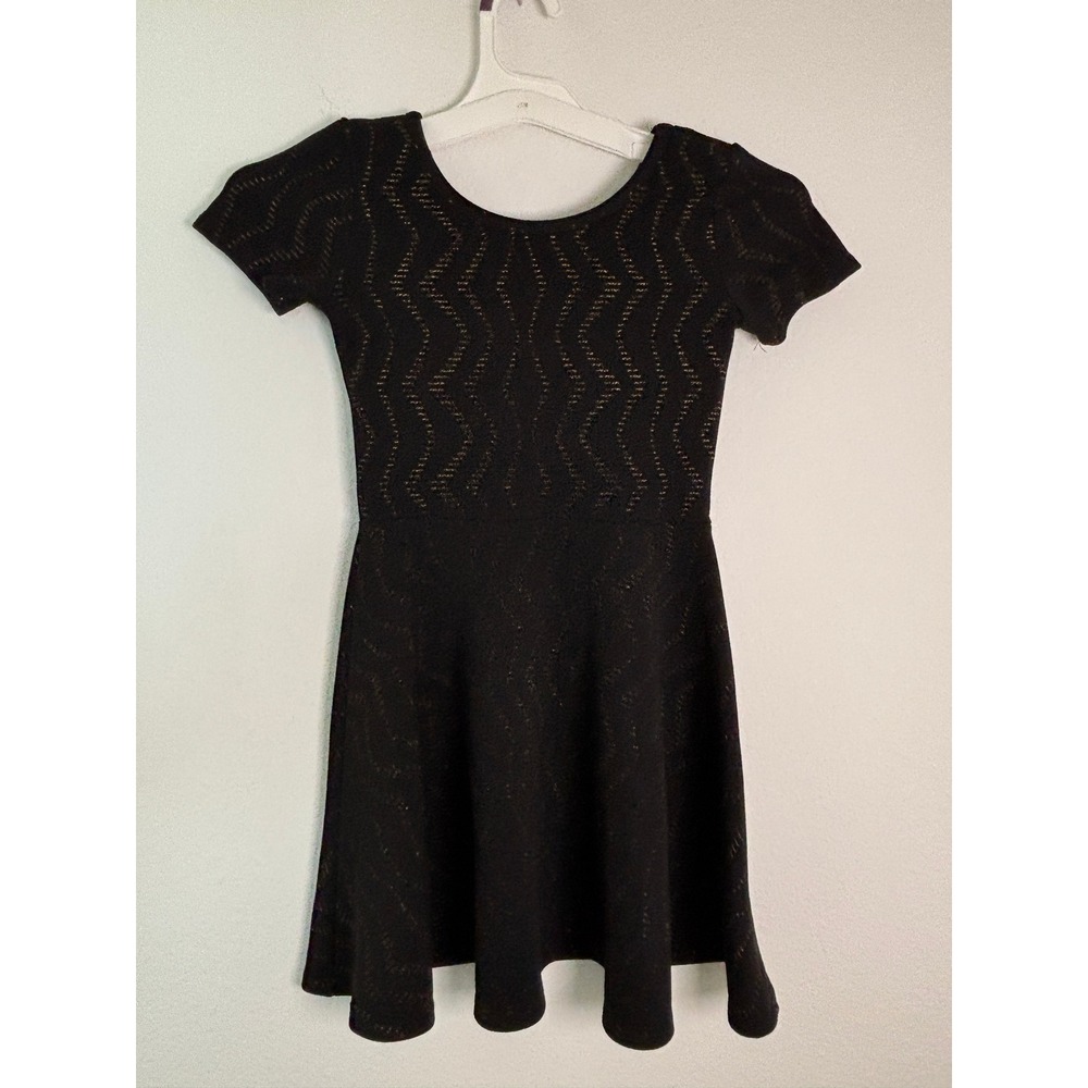 Pinc Premium Black Textured Wave Skater Dress Short Sleeve Scoop Neck Small